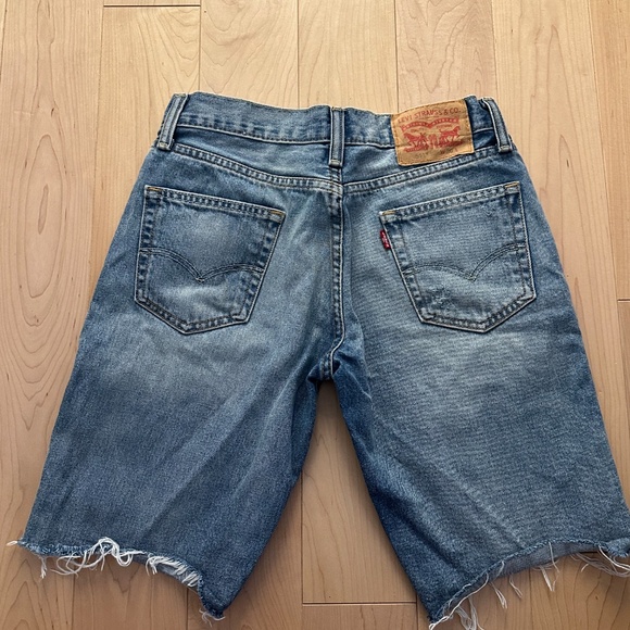 EUC- Levi's 511 Cut-Off Denim Jean Shorts (30W) - Picture 1 of 9